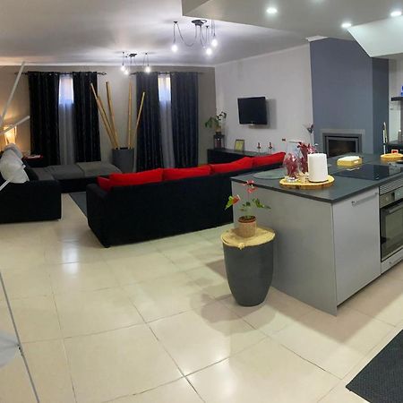 Alojamento House 66 Apartment Ponta Delgada  Bagian luar foto